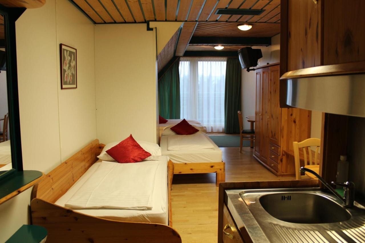 Hotel Asperner Loewe Wina Bagian luar foto