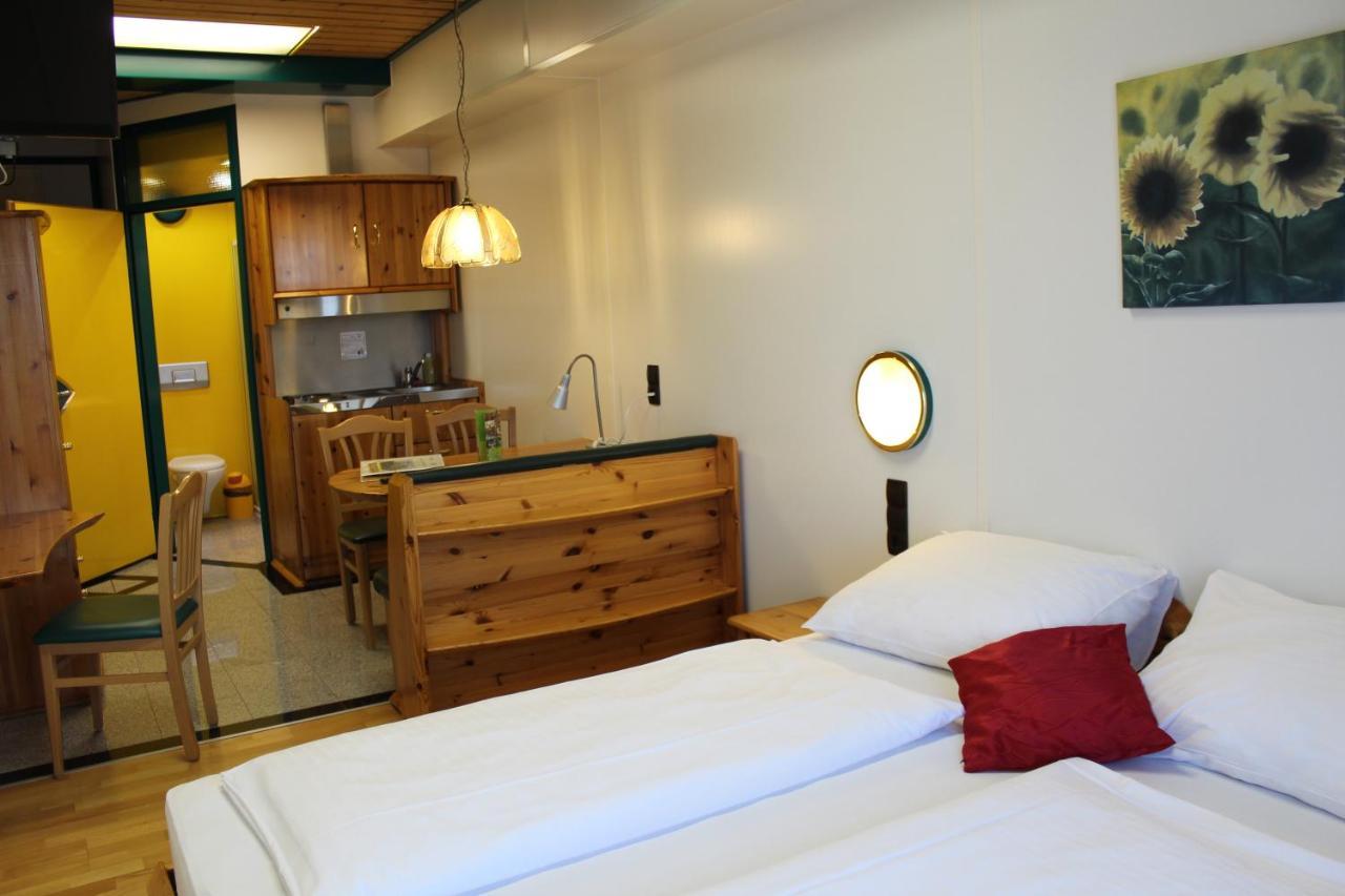 Hotel Asperner Loewe Wina Bagian luar foto